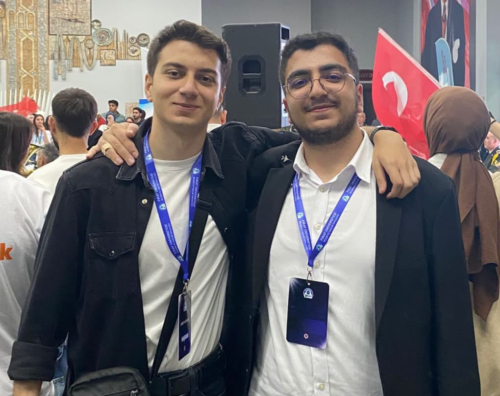 Efe Çam